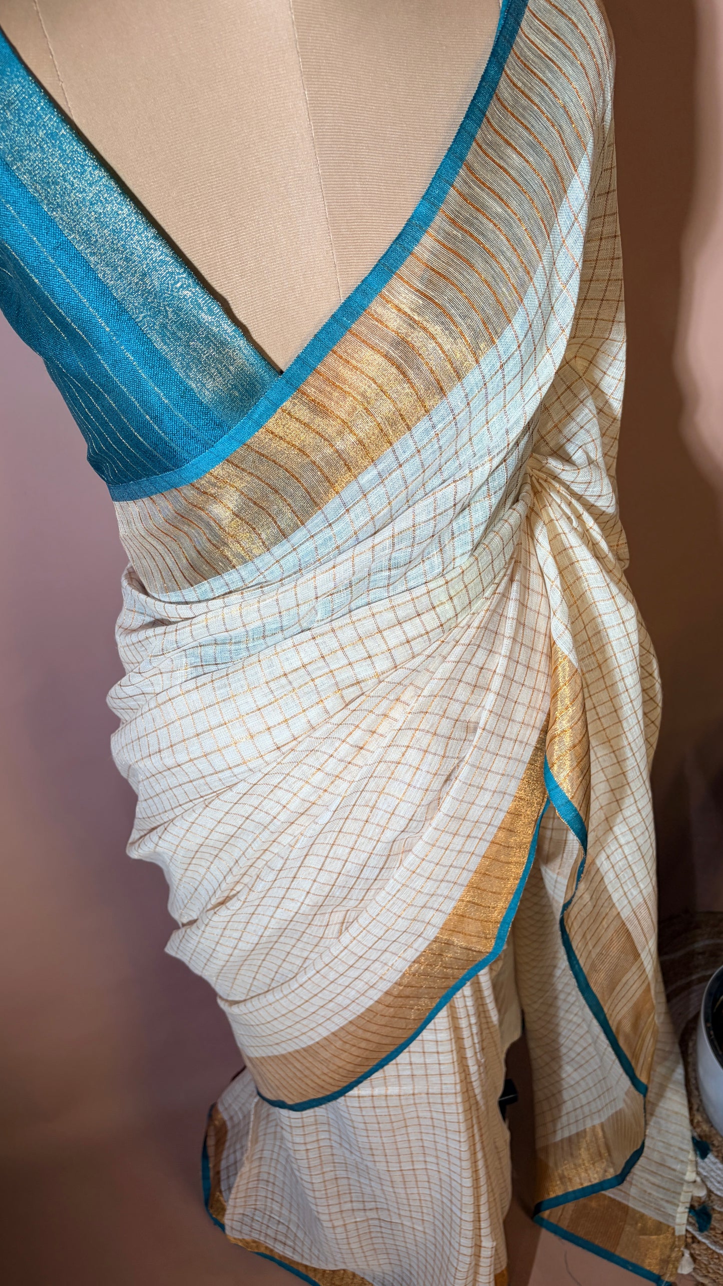 Linen Golden Check saree (KL 010)