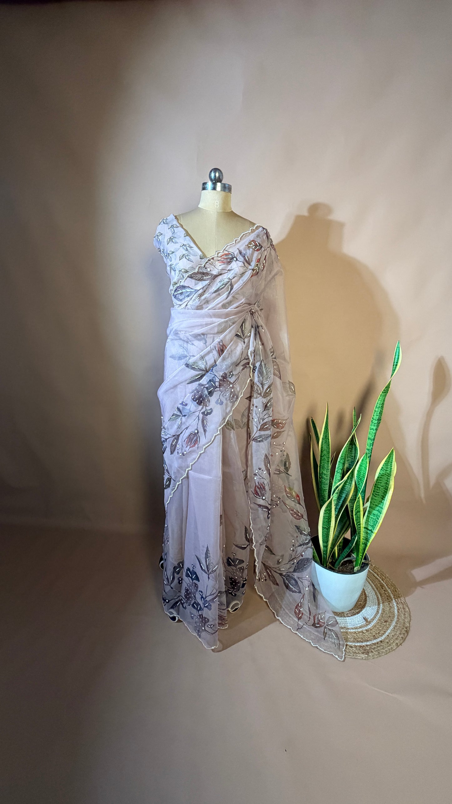 Mauve organza saree handworked (KL0022)