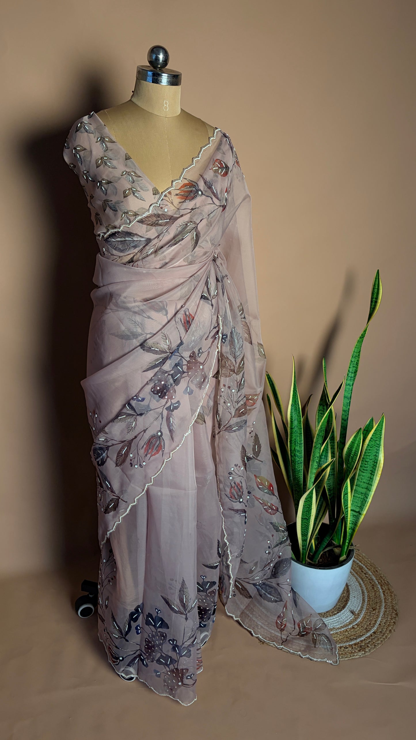 Mauve organza saree handworked (KL0022)