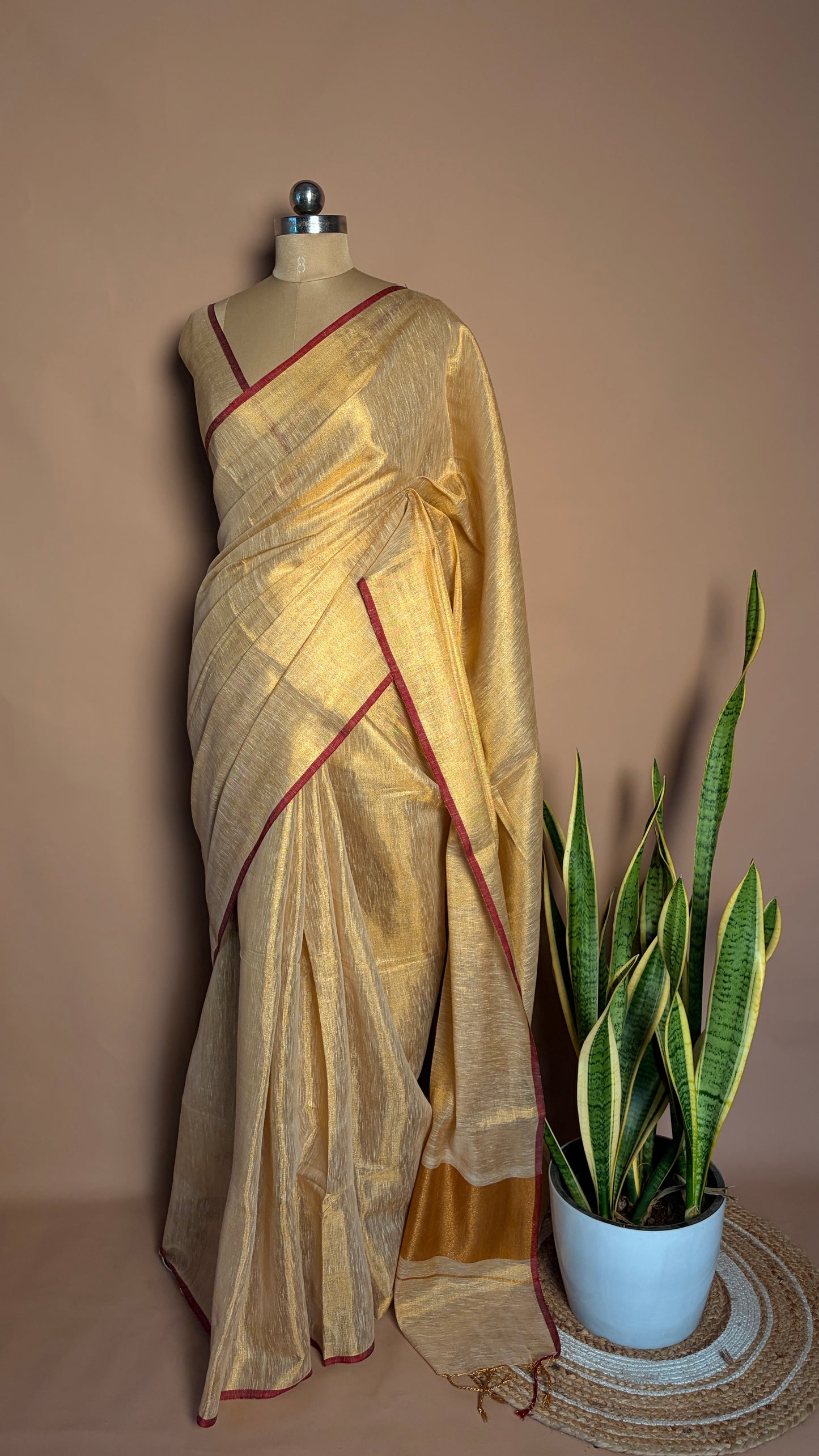 Golden tissue linen saree (KL0024)