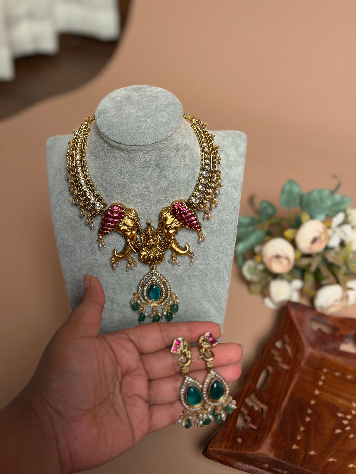 Premium Elephant-Lakshmi necklace with earrings KLJ08