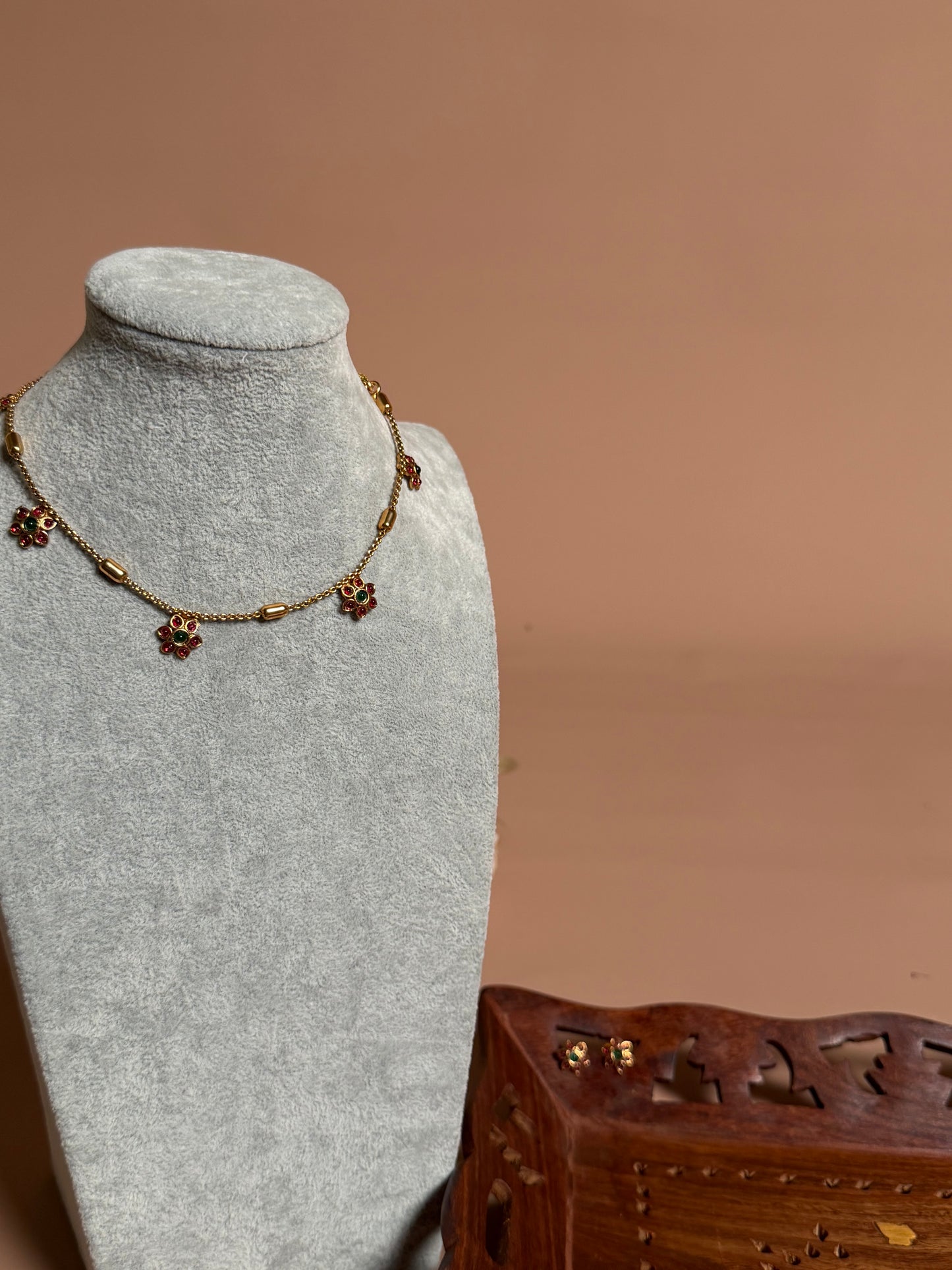 Invisible chain with multiple pendant KLJ13