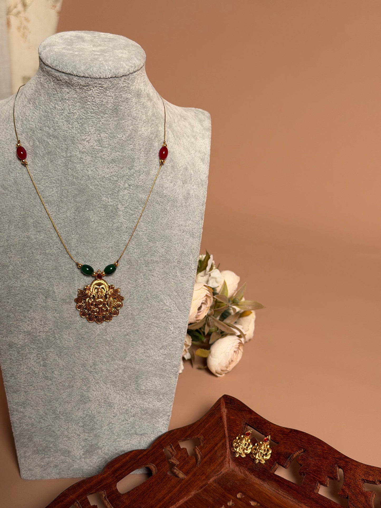 Invisible chain with Lakshmi Pendant KLJ14