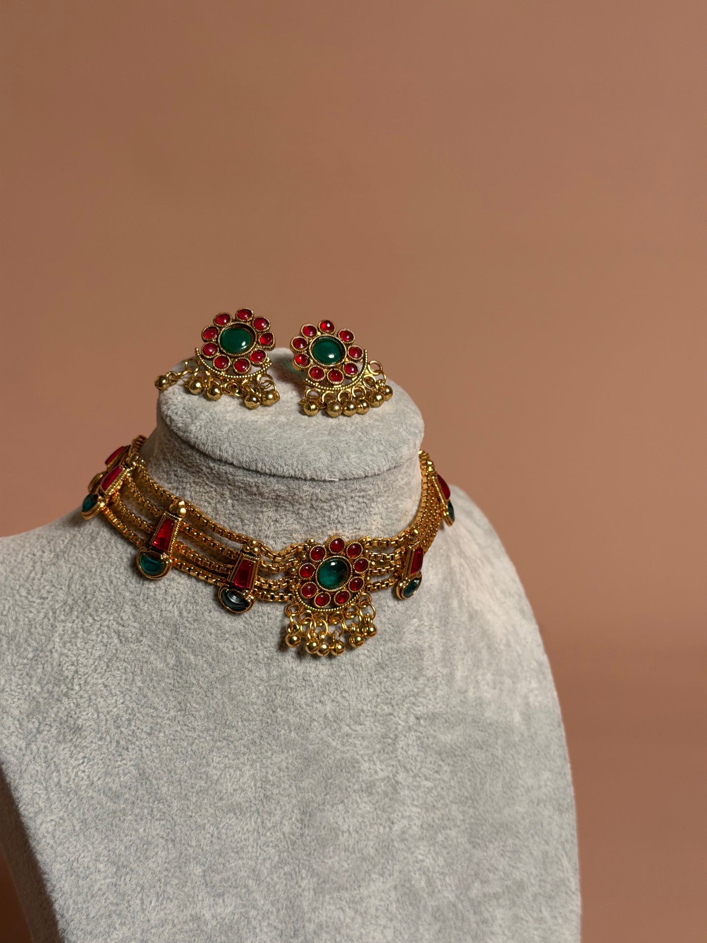 Layered palakka Chocker KLJ19
