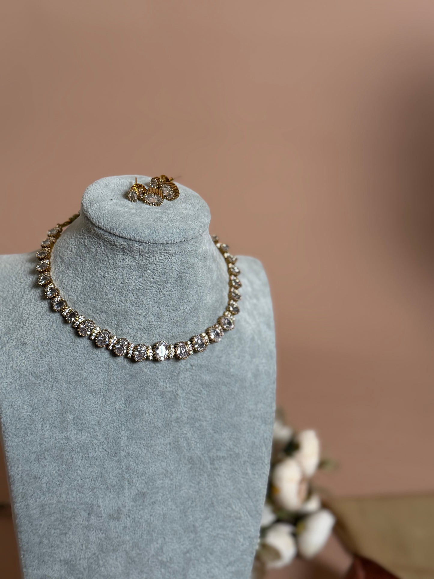 Premium white stone necklace KLJ26