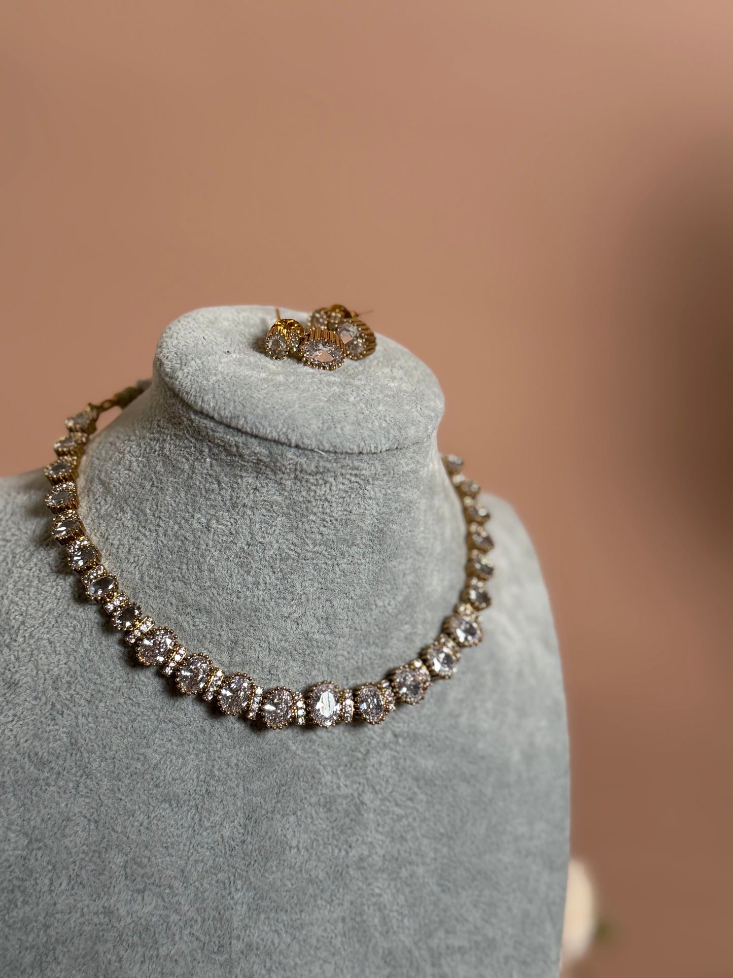 Premium white stone necklace KLJ26