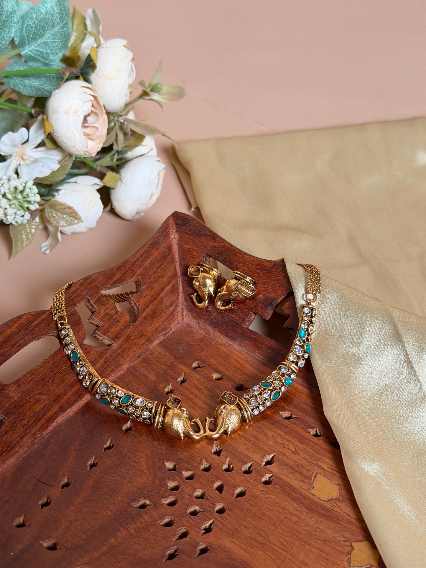 Hathi Hasli chocker set Green KLJ24