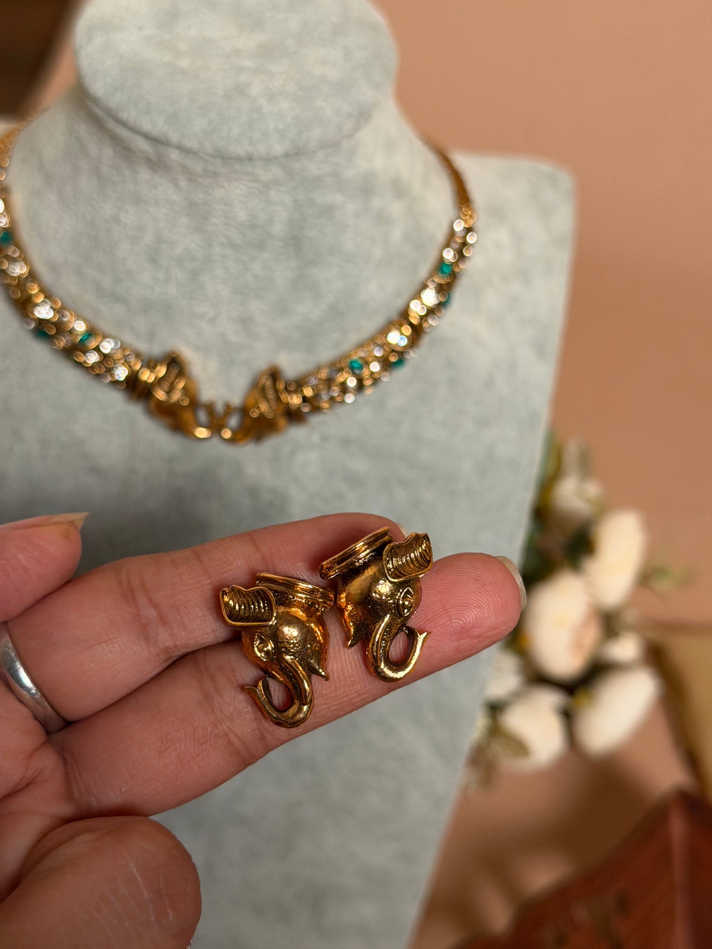 Hathi Hasli chocker set multi colour KLJ23